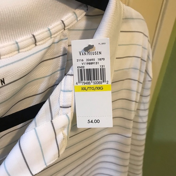 Van Heusen Polo - Picture 3 of 4